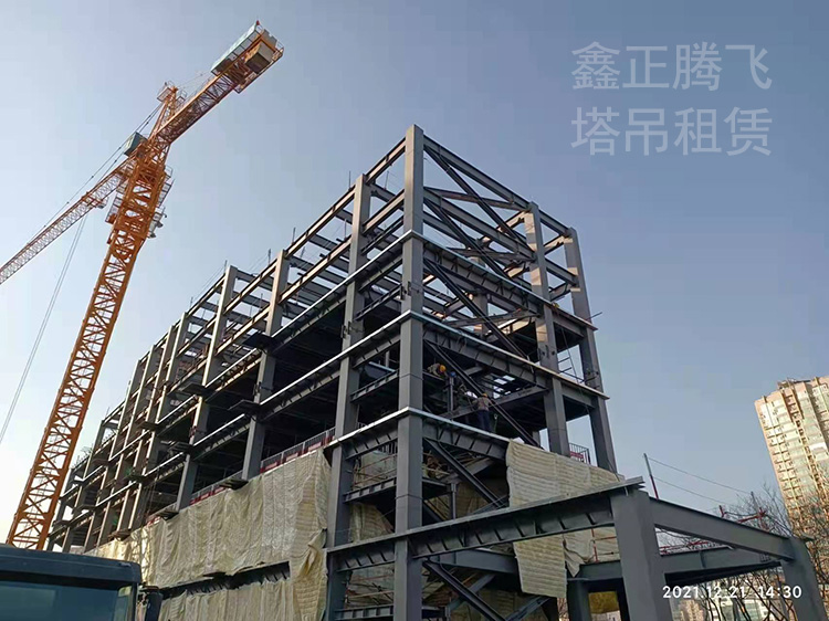 125塔吊租赁每月多少钱